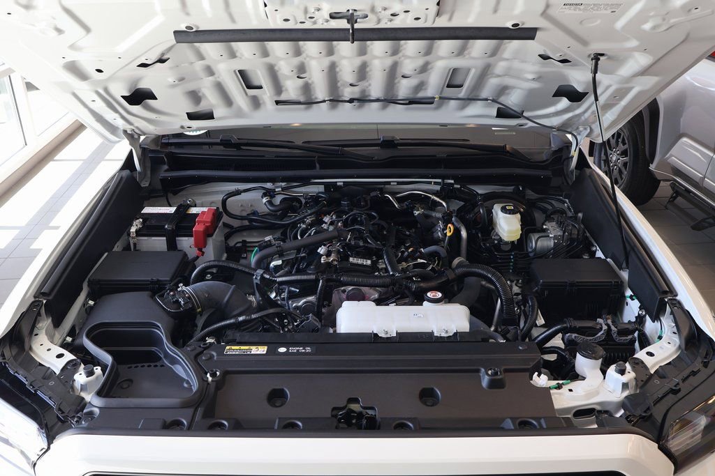 Used 2025 Toyota 4Runner SR5 RWD image 15