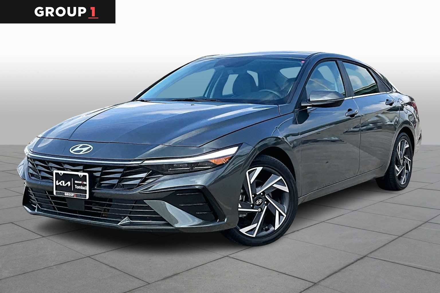 Used 2025 Hyundai Elantra Limited image 1