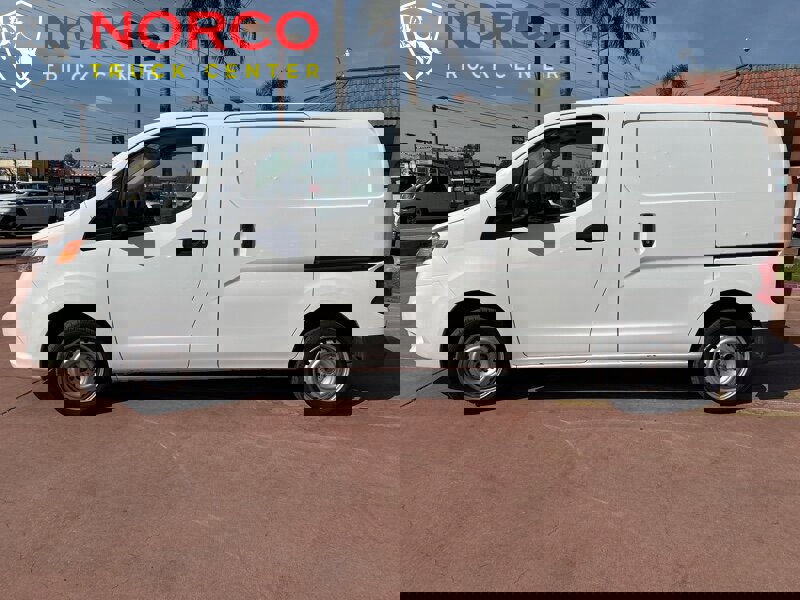 Used 2020 Nissan NV200 S w/ Back Door Glass Package image 5