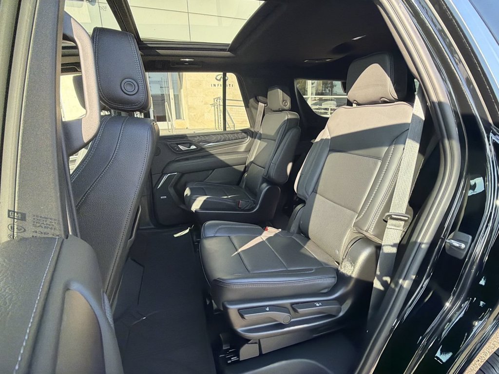 Used 2024 GMC Yukon Denali AWD/4WD image 23