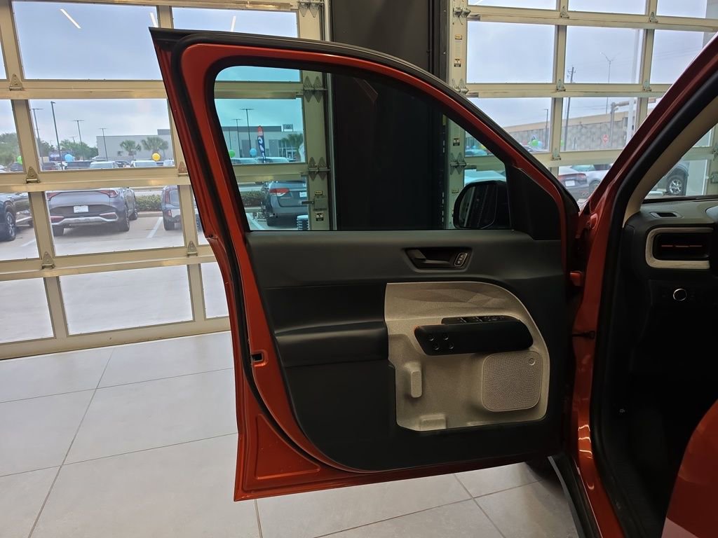 Used 2024 Ford Maverick XLT image 12