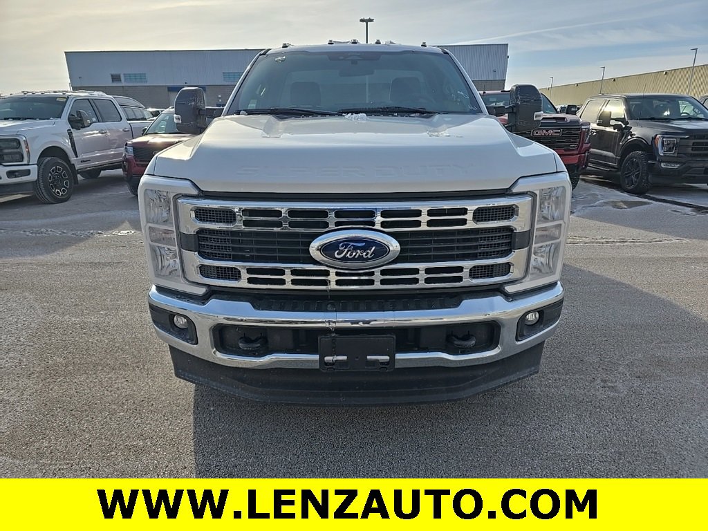 Used 2024 Ford F350 XLT image 2