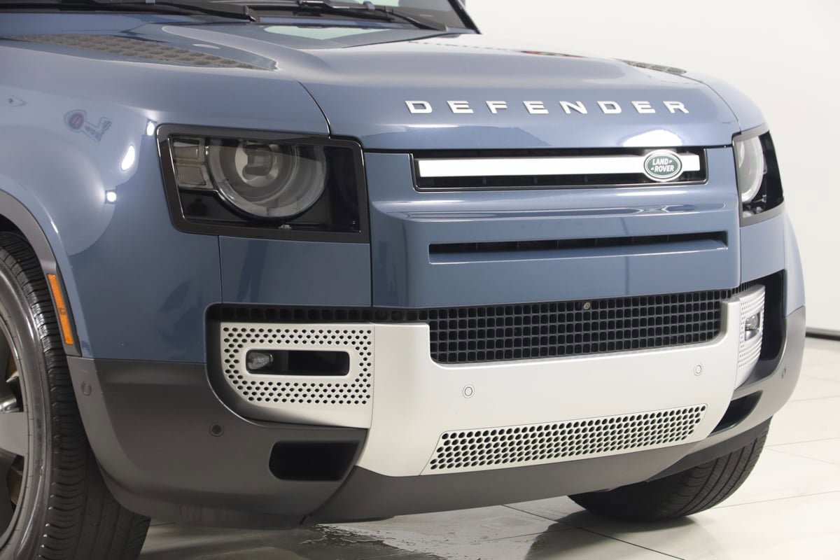 Used 2020 Land Rover Defender 110 SE AWD/4WD image 40