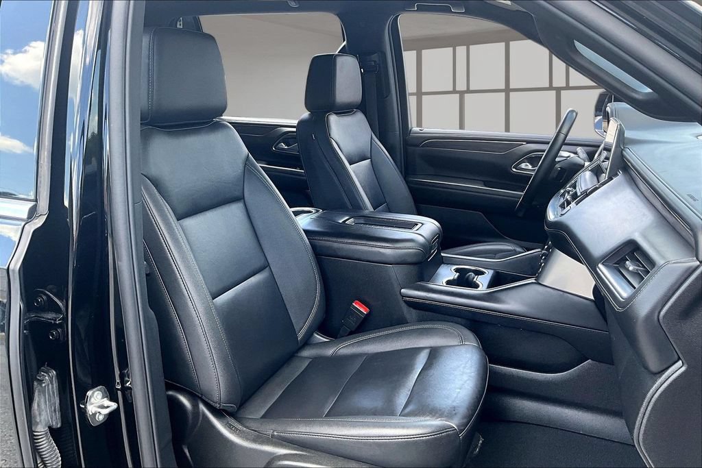 Used 2024 Chevrolet Suburban LT AWD/4WD image 28