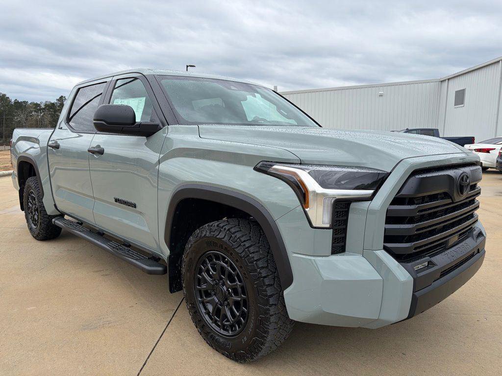 New 2026 Toyota Tundra SR5