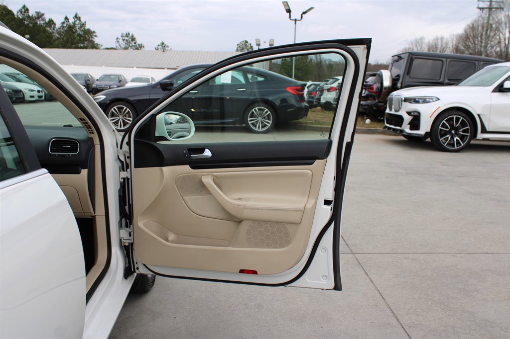 Used 2013 Volkswagen Jetta TDI image 26