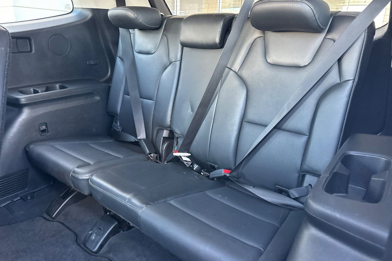 Used 2025 Kia Telluride S image 15