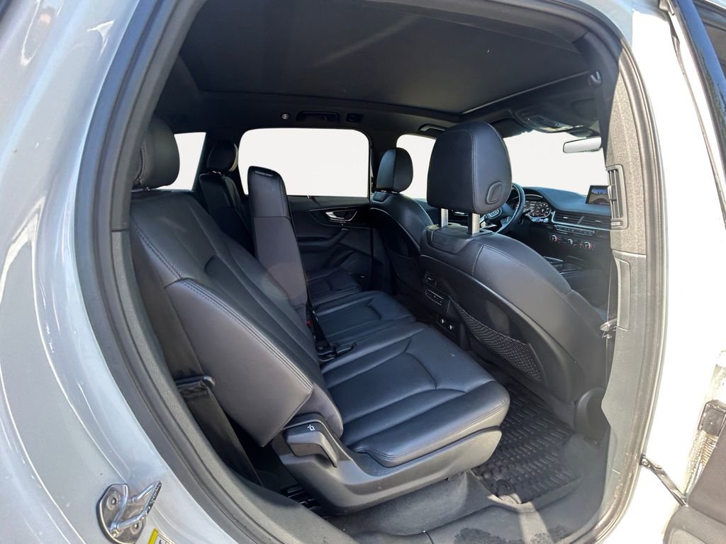 Used 2018 Audi Q7 3.0T Premium Plus w/ Premium Plus Package AWD/4WD image 23