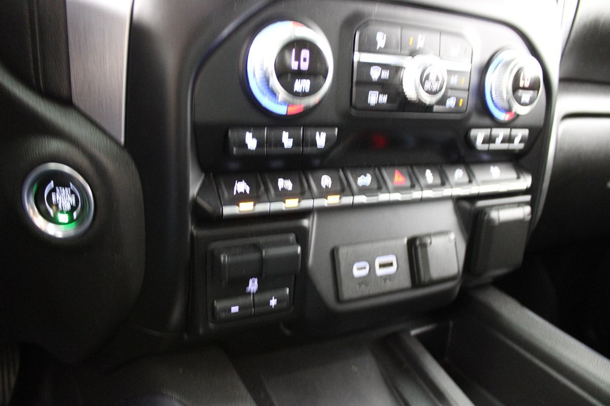 Used 2021 GMC Sierra 1500 SLT w/ SLT Premium Plus Package RWD image 8