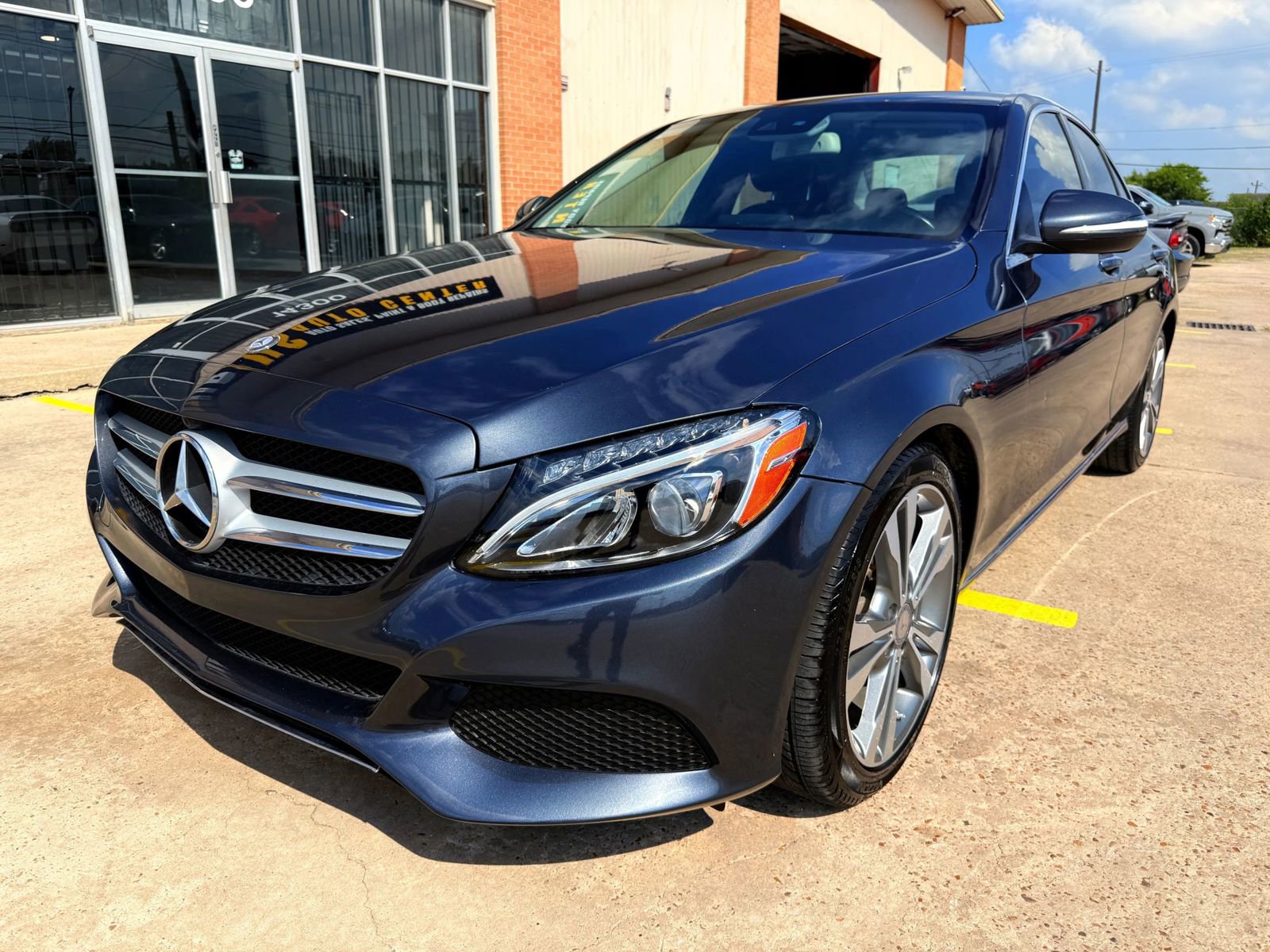 Used 2016 Mercedes-Benz C 300 Sedan image 2