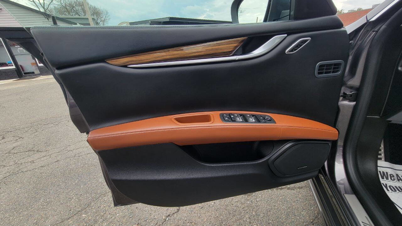 Used 2018 Maserati Ghibli S GranLusso image 12