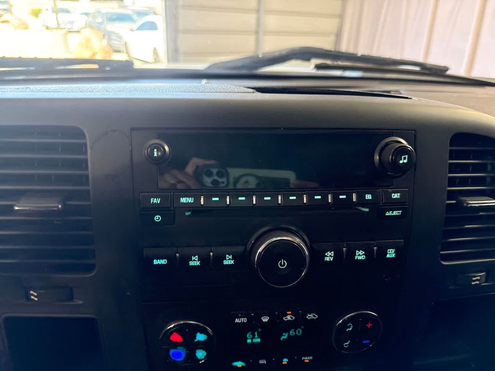 Used 2013 Chevrolet Silverado 1500 LT RWD image 28
