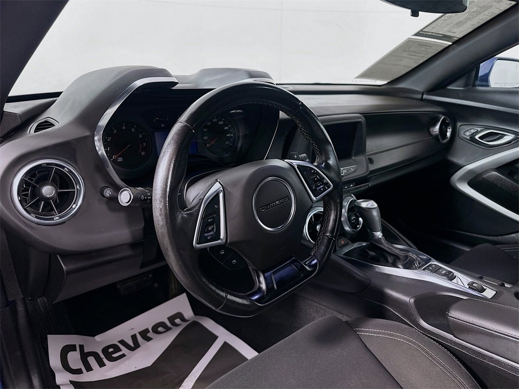 Used 2021 Chevrolet Camaro LT image 9