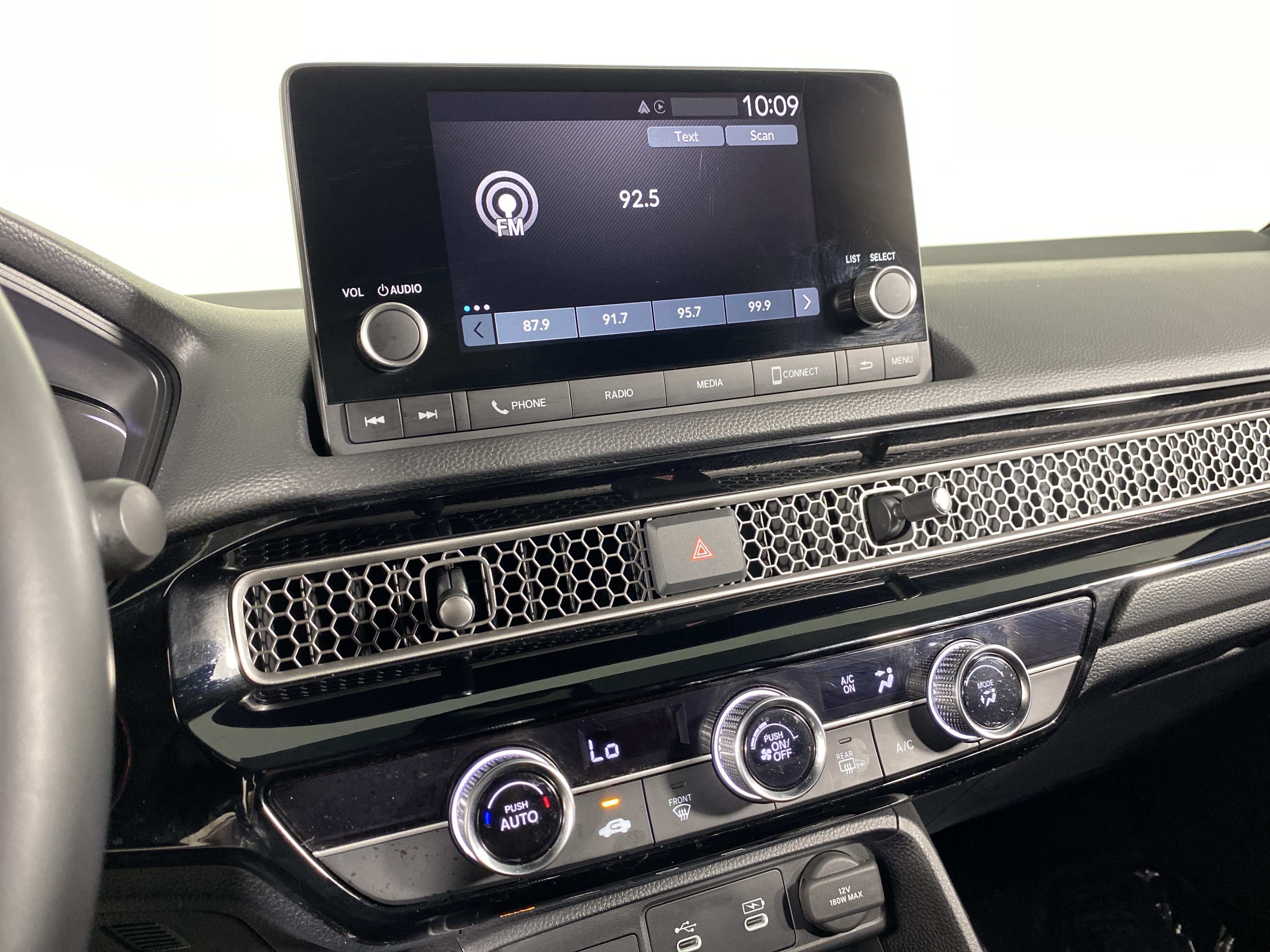 Used 2025 Honda Civic Sport image 28