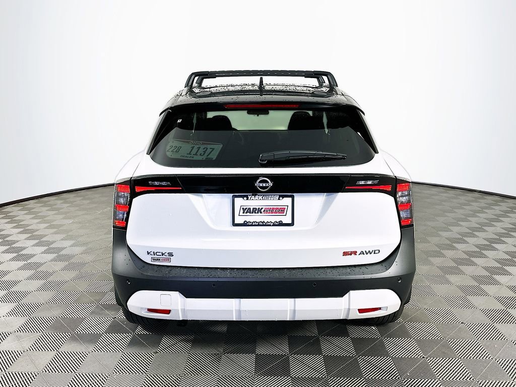 New 2026 Nissan Kicks SR w/ SR Premium Package image 9