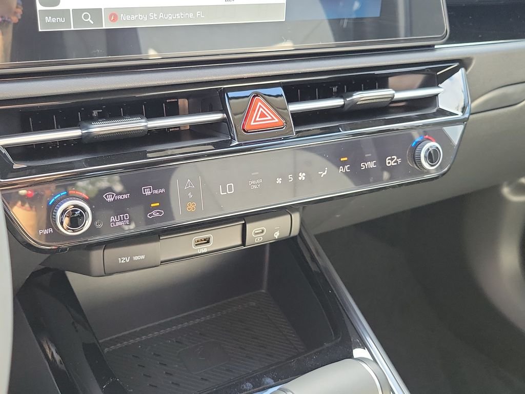 New 2026 Kia Niro SX Touring FWD image 33