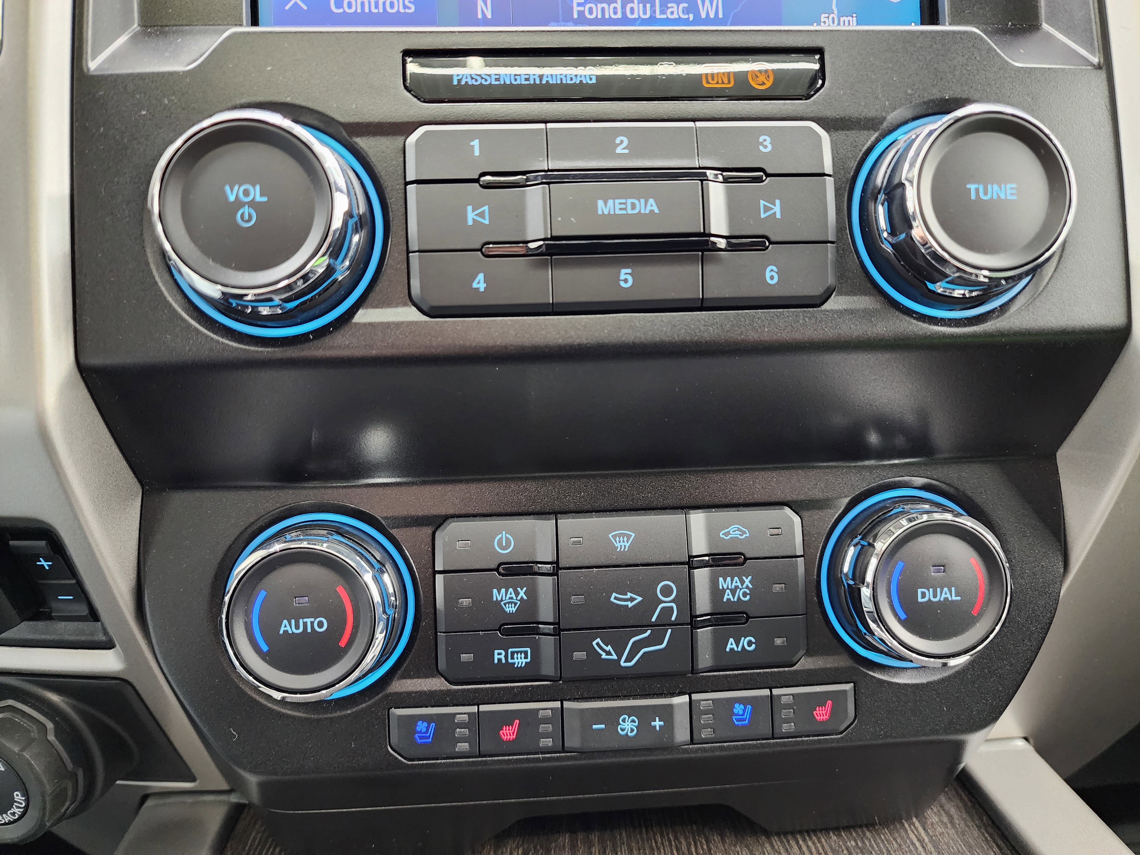 Used 2020 Ford F350 Lariat w/ Lariat Ultimate Package image 56