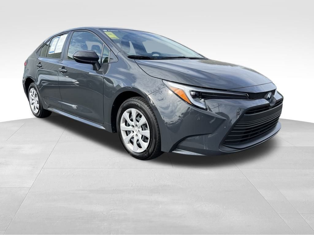 Used 2025 Toyota Corolla LE