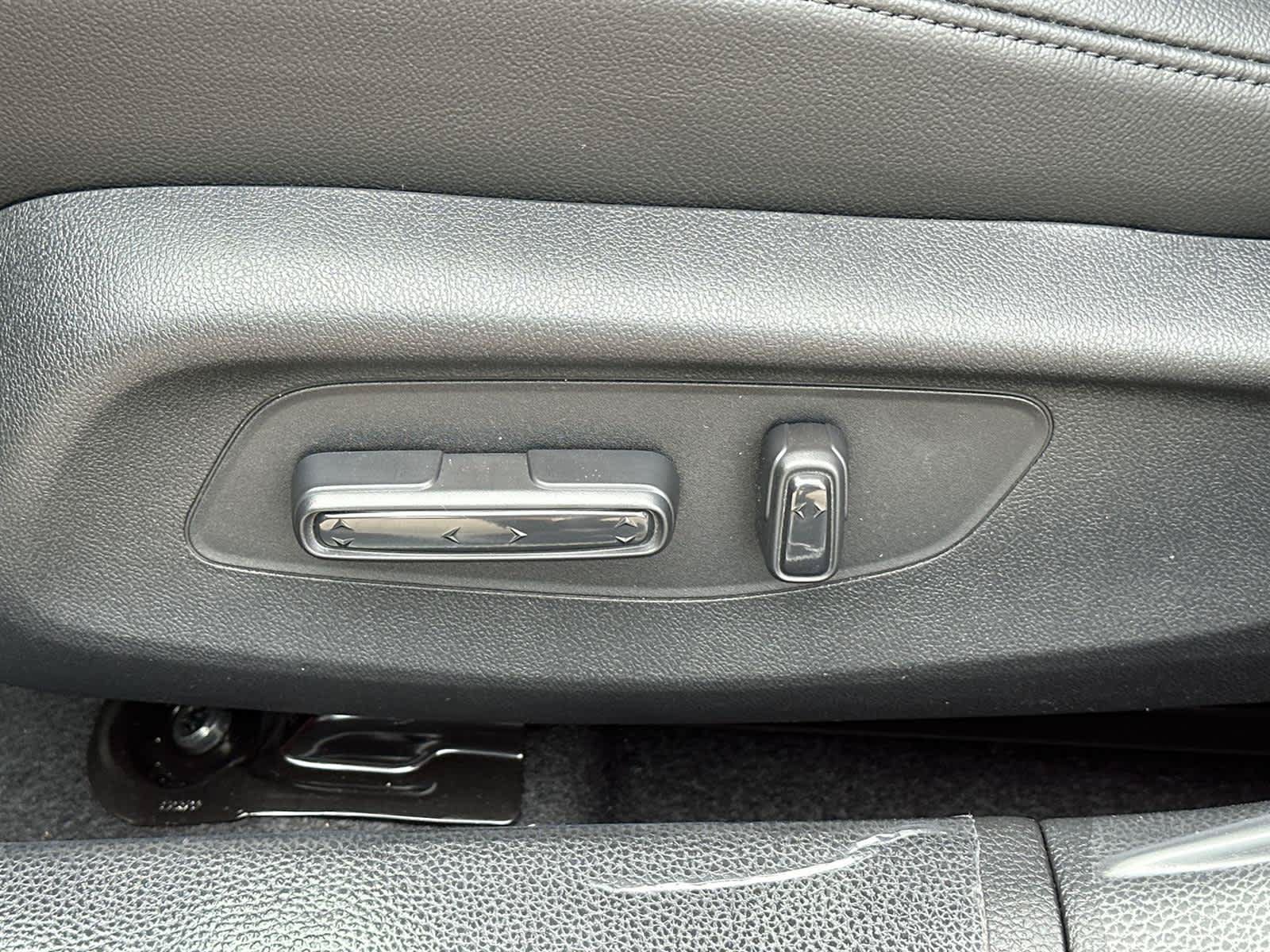 New 2025 Acura Integra FWD image 23