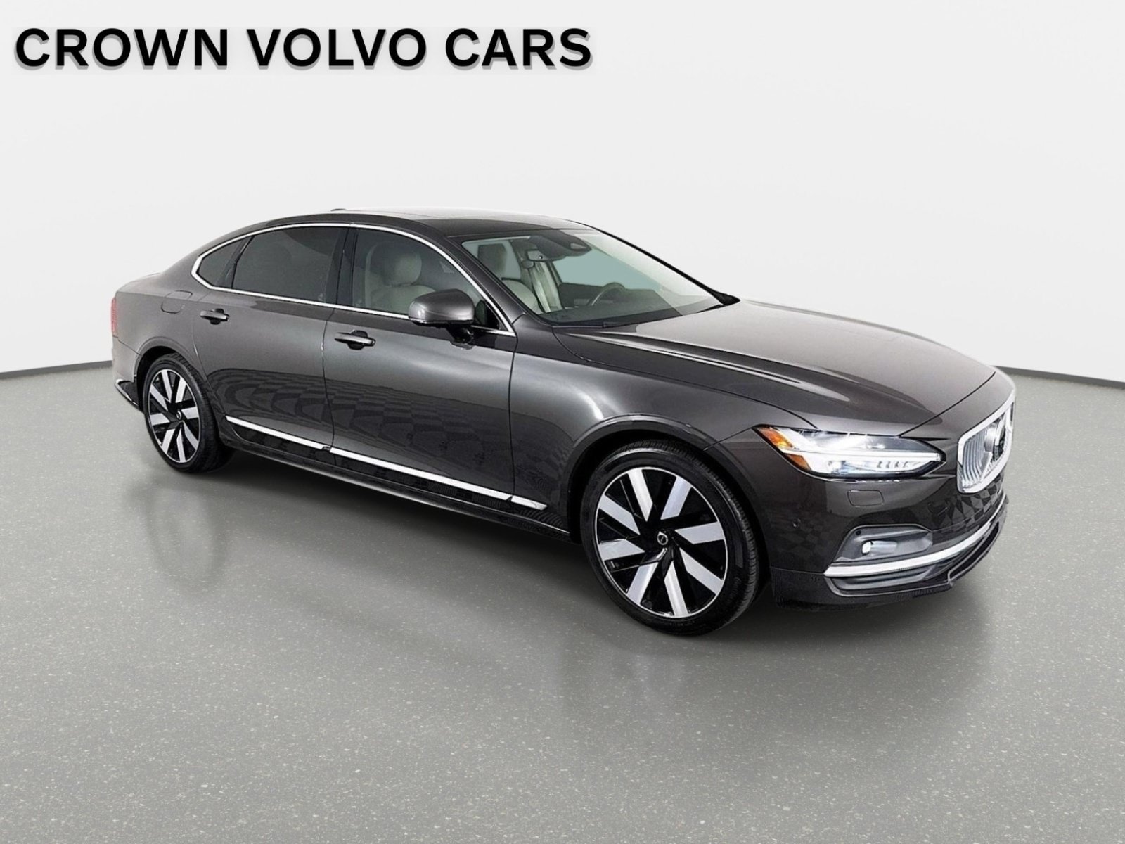 Used 2023 Volvo S90 B6 Plus AWD/4WD image 4