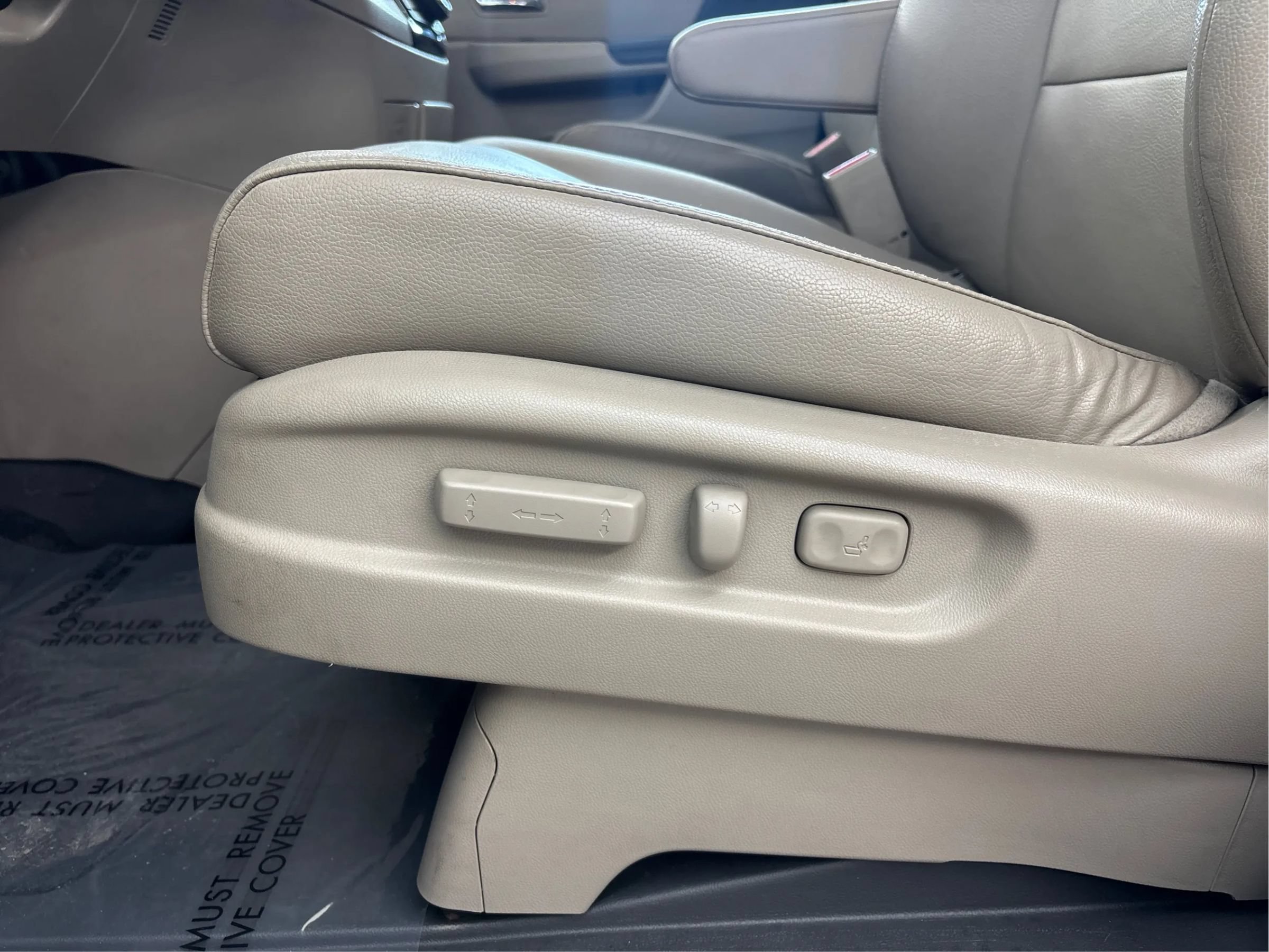 Used 2014 Honda Odyssey EX-L image 24