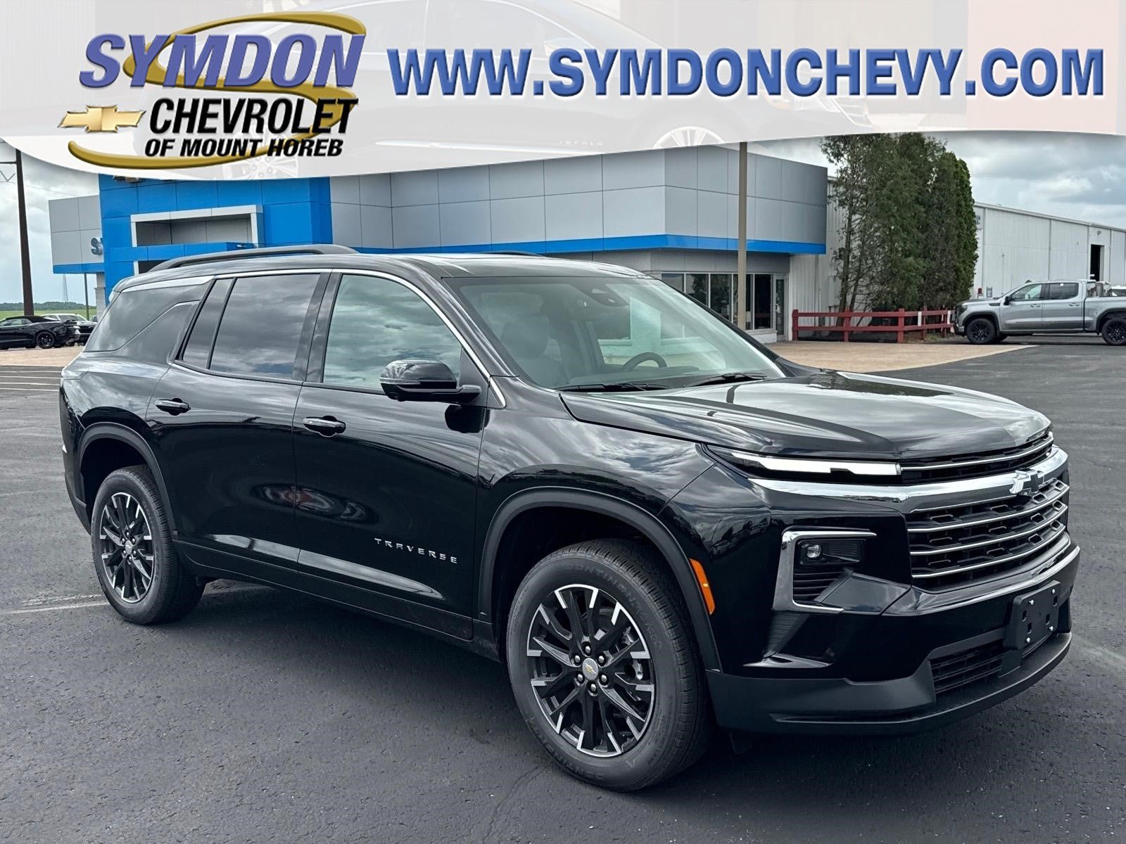 New 2026 Chevrolet Traverse LT w/ Sun and Wheel Package