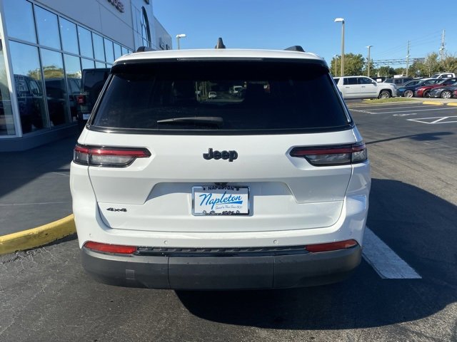 Used 2024 Jeep Grand Cherokee L Laredo image 7