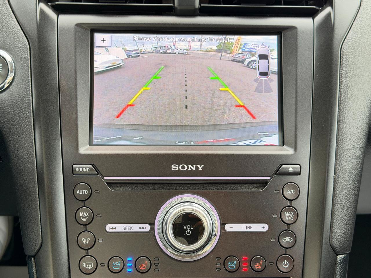 Used 2019 Ford Fusion Energi Titanium FWD image 23