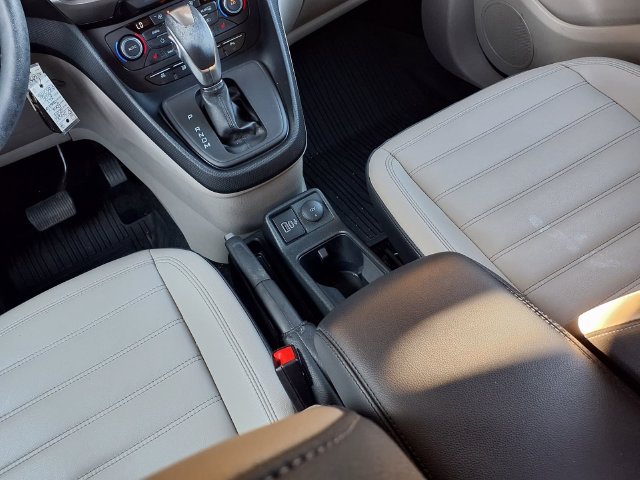 Used 2023 Ford Transit Connect XLT w/ XLT Premium Package FWD image 11