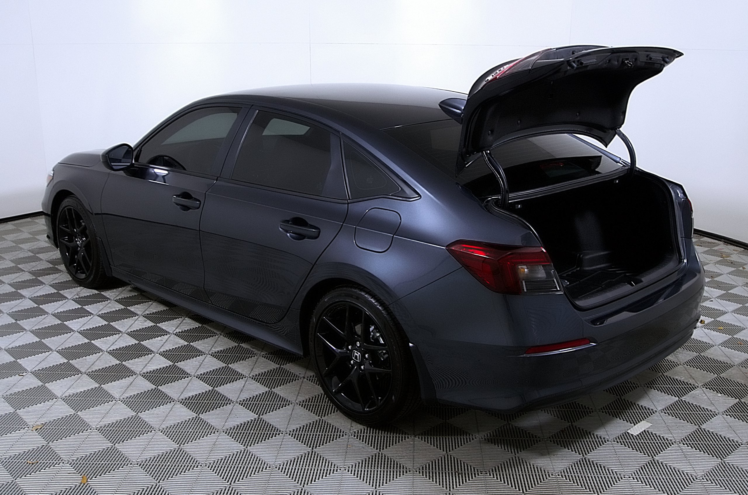 Used 2025 Honda Civic Sport image 10