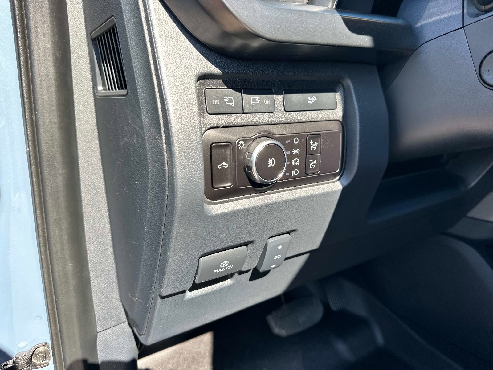 Used 2023 Ford F450 Lariat w/ Lariat Ultimate Package image 24