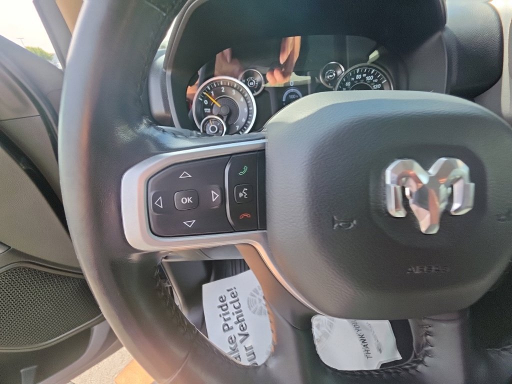 Used 2020 RAM 1500 Big Horn AWD/4WD image 17
