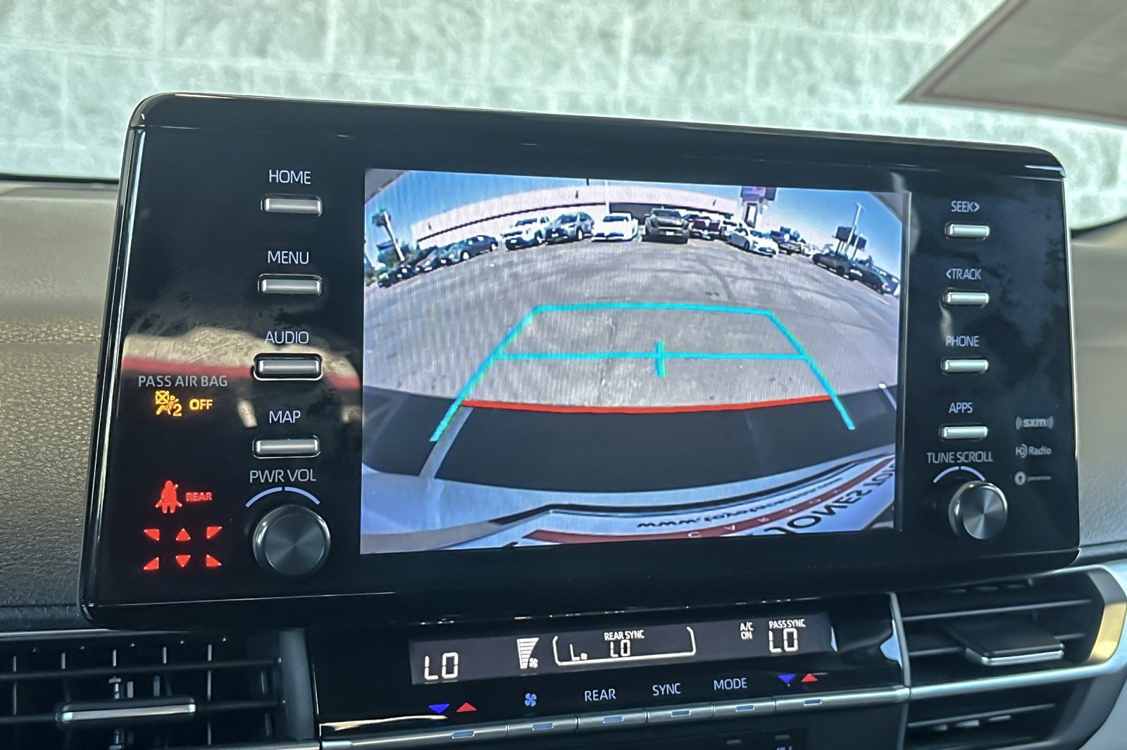 Certified 2024 Toyota Sienna LE FWD image 19
