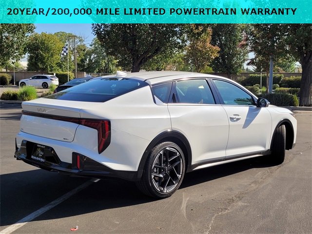 New 2025 Kia K4 GT-Line image 4