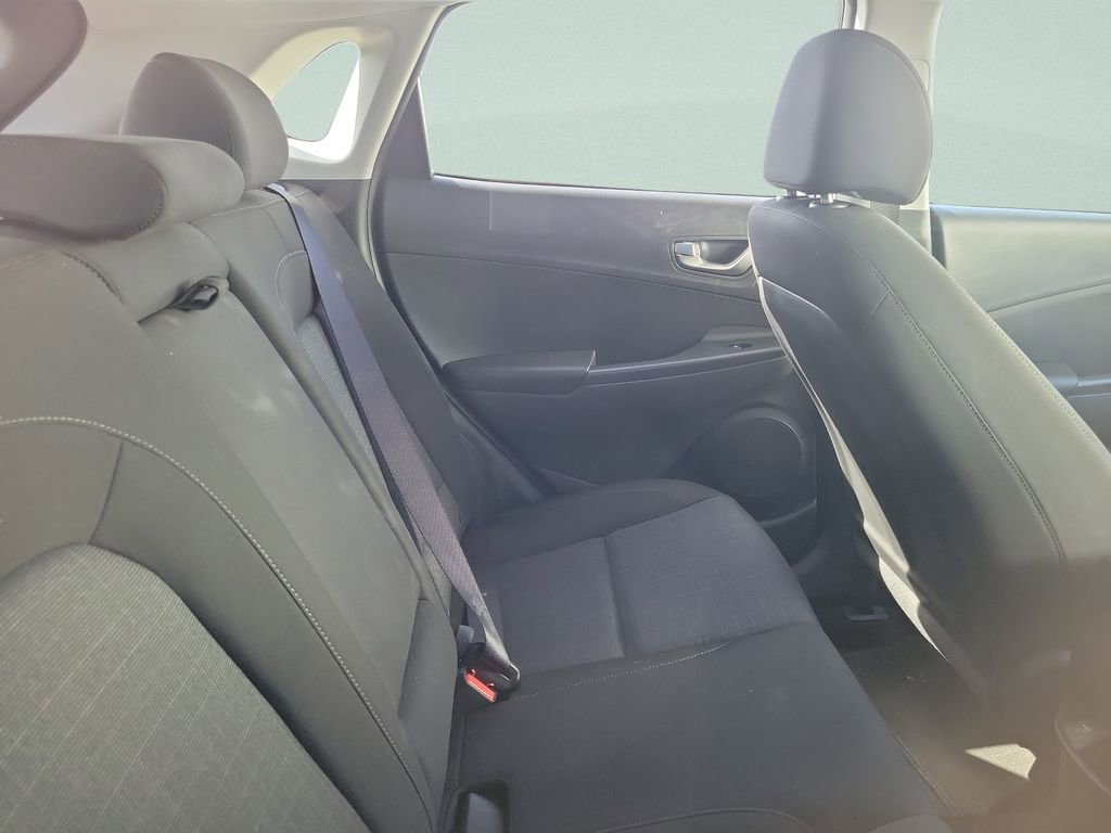 Used 2023 Hyundai Kona SEL w/ Convenience Package image 9