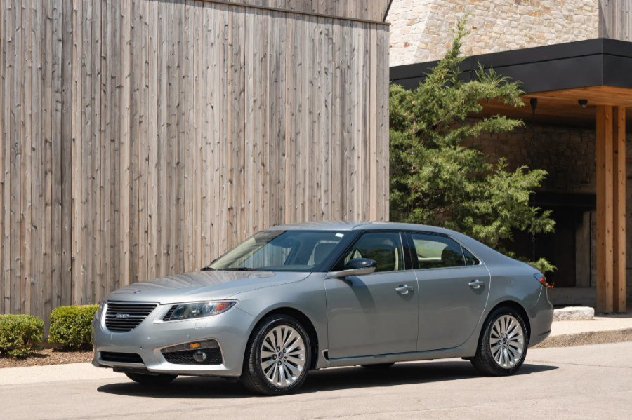 Used 2010 Saab 9-5 Aero AWD/4WD image 1