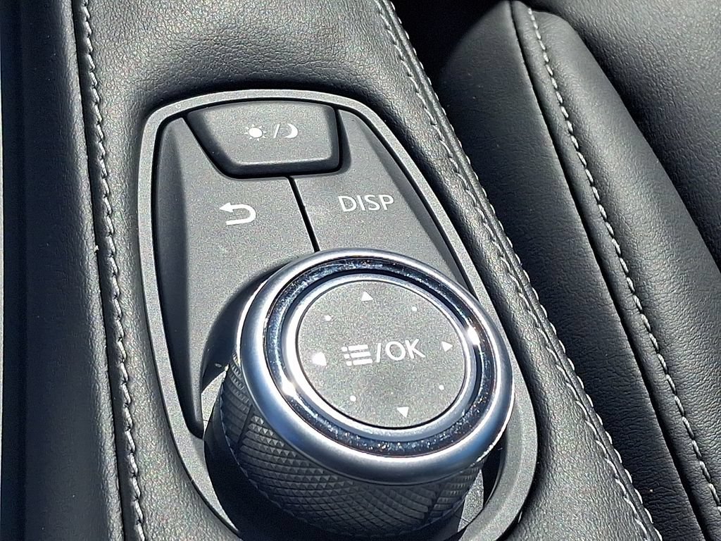 Used 2025 INFINITI QX50 Pure AWD/4WD image 23