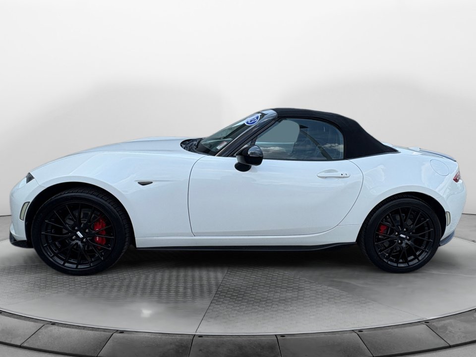 Certified 2023 MAZDA MX-5 Miata Club w/ Brembo/BBS Recaro Package RWD image 4
