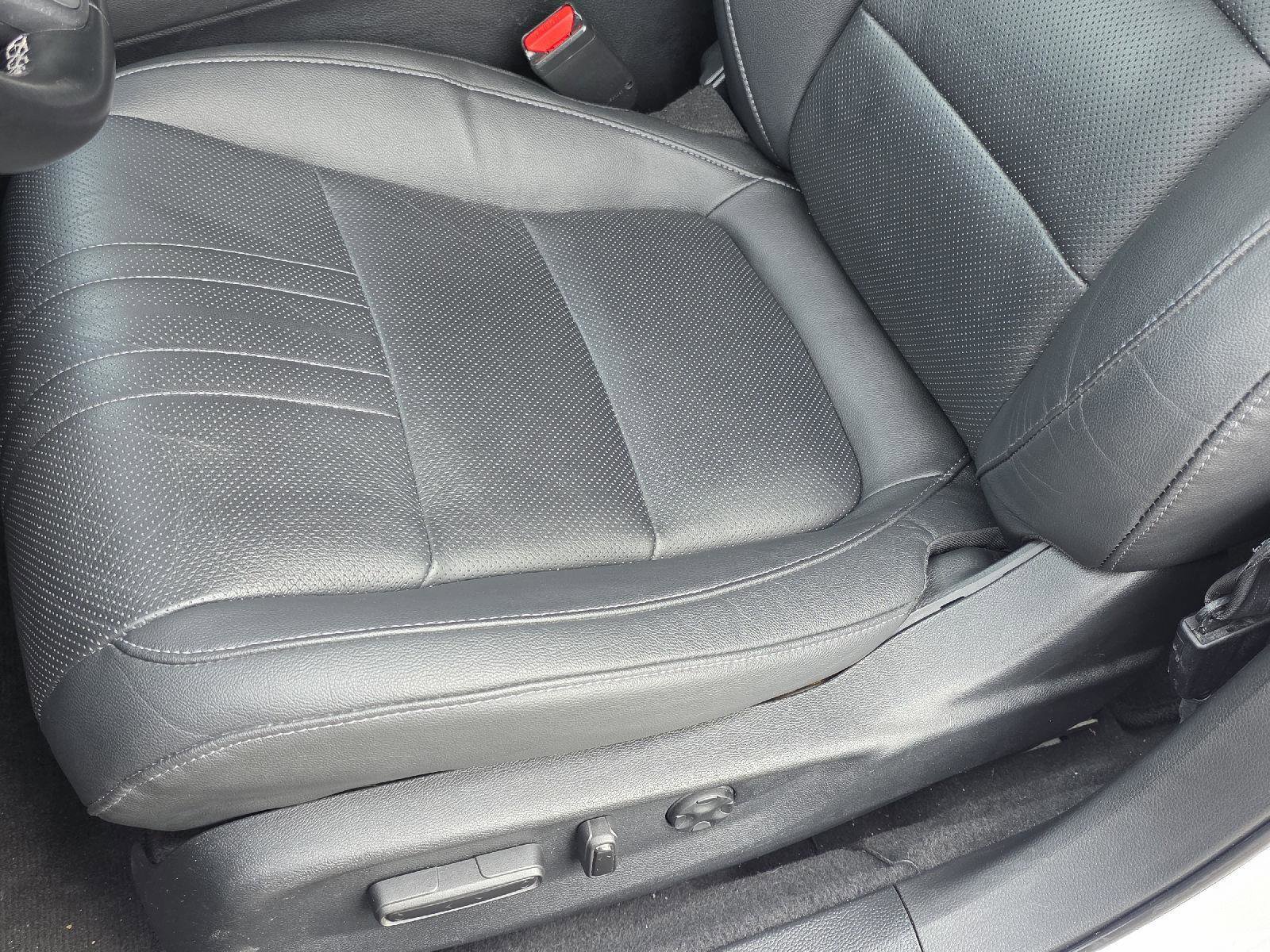 Used 2020 Honda Accord Touring image 41