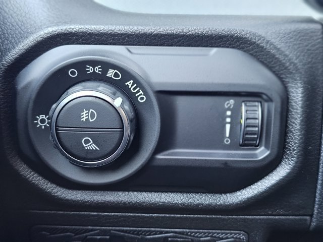 New 2026 Jeep Gladiator Sport AWD/4WD image 18