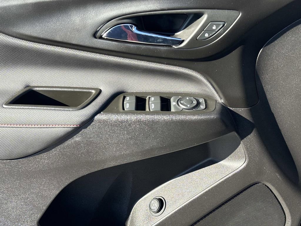 Certified 2024 Chevrolet Equinox RS w/ RS Leather Package image 18