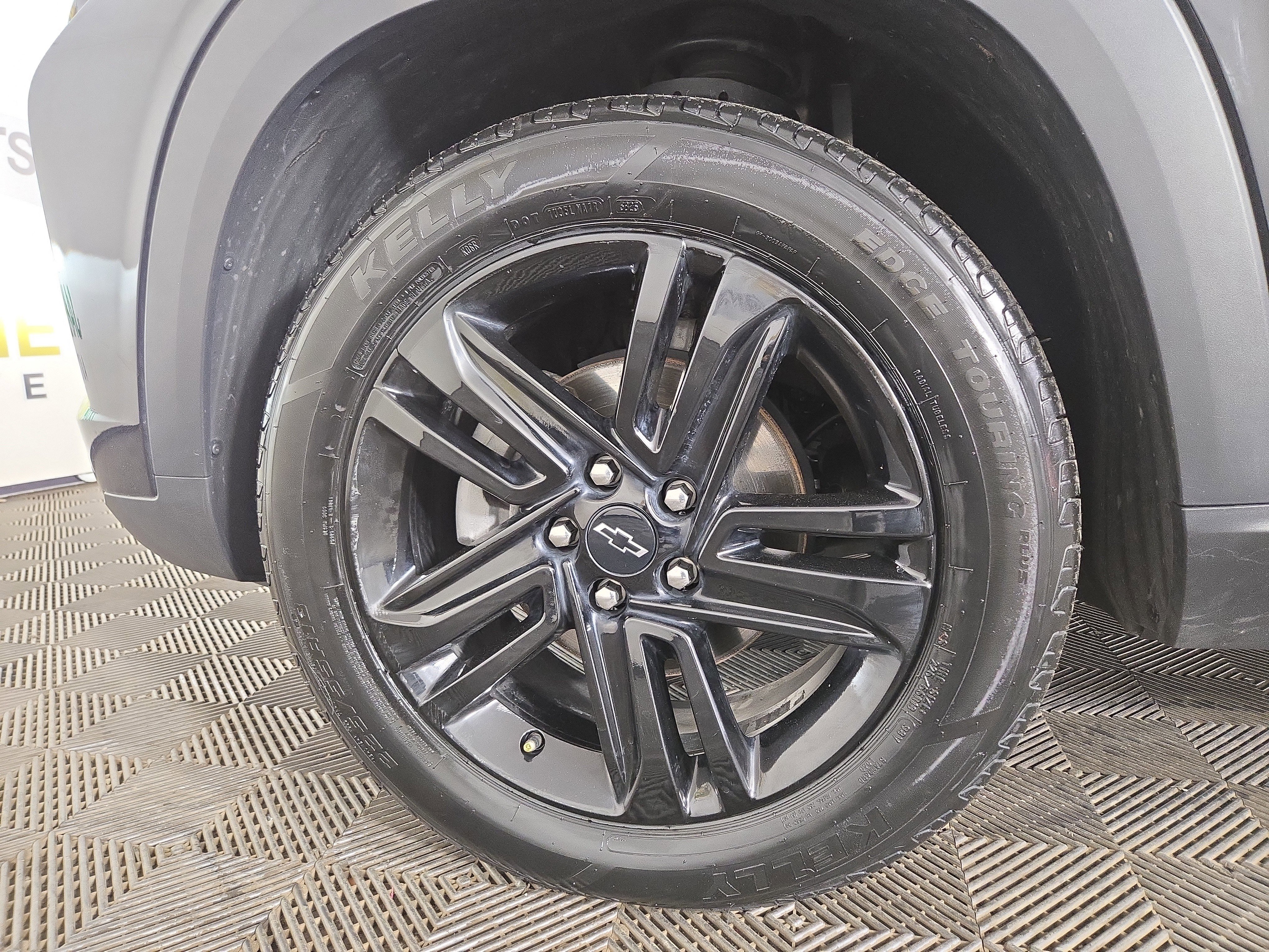 Certified 2024 Chevrolet Trax ACTIV w/ Sunroof Package FWD image 33