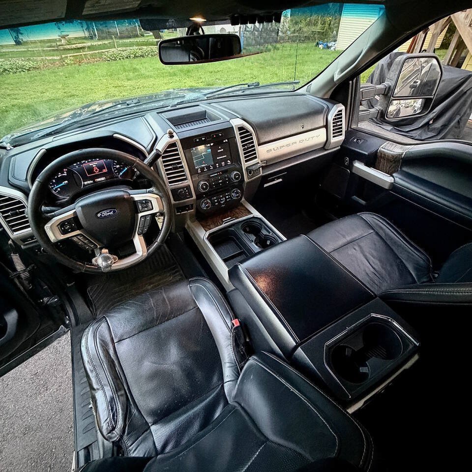Used 2017 Ford F350 Lariat w/ FX4 Off-Road Package AWD/4WD image 24