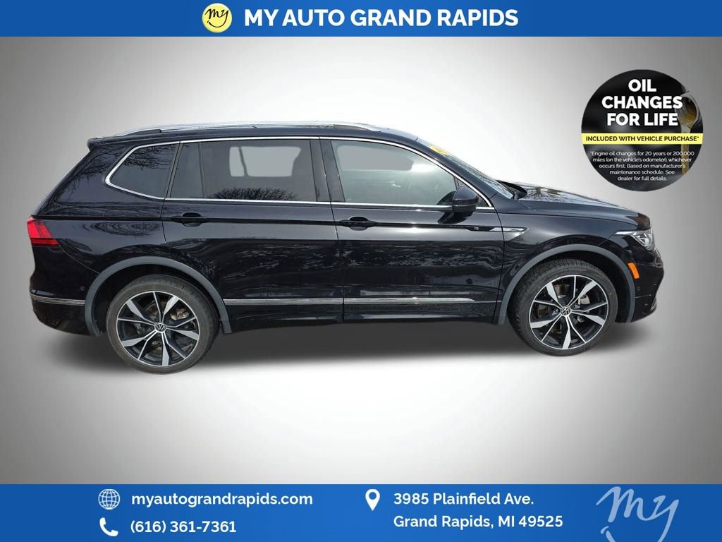 Used 2022 Volkswagen Tiguan SEL R-Line image 12