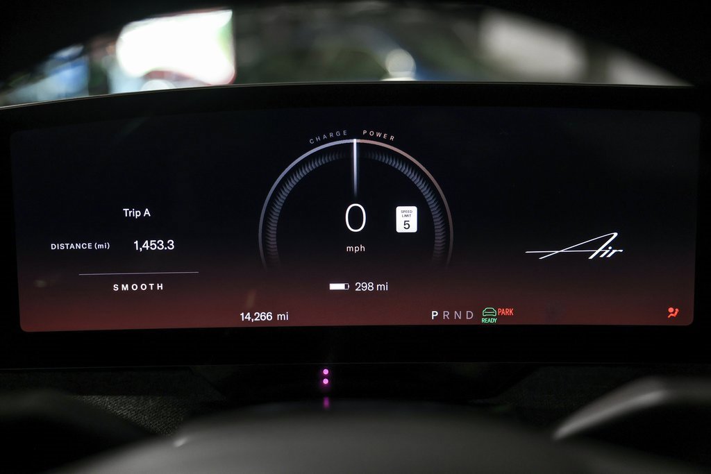 Used 2024 Lucid Air Pure image 33