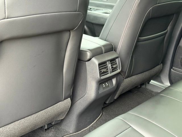 Used 2025 Nissan Murano SV image 28