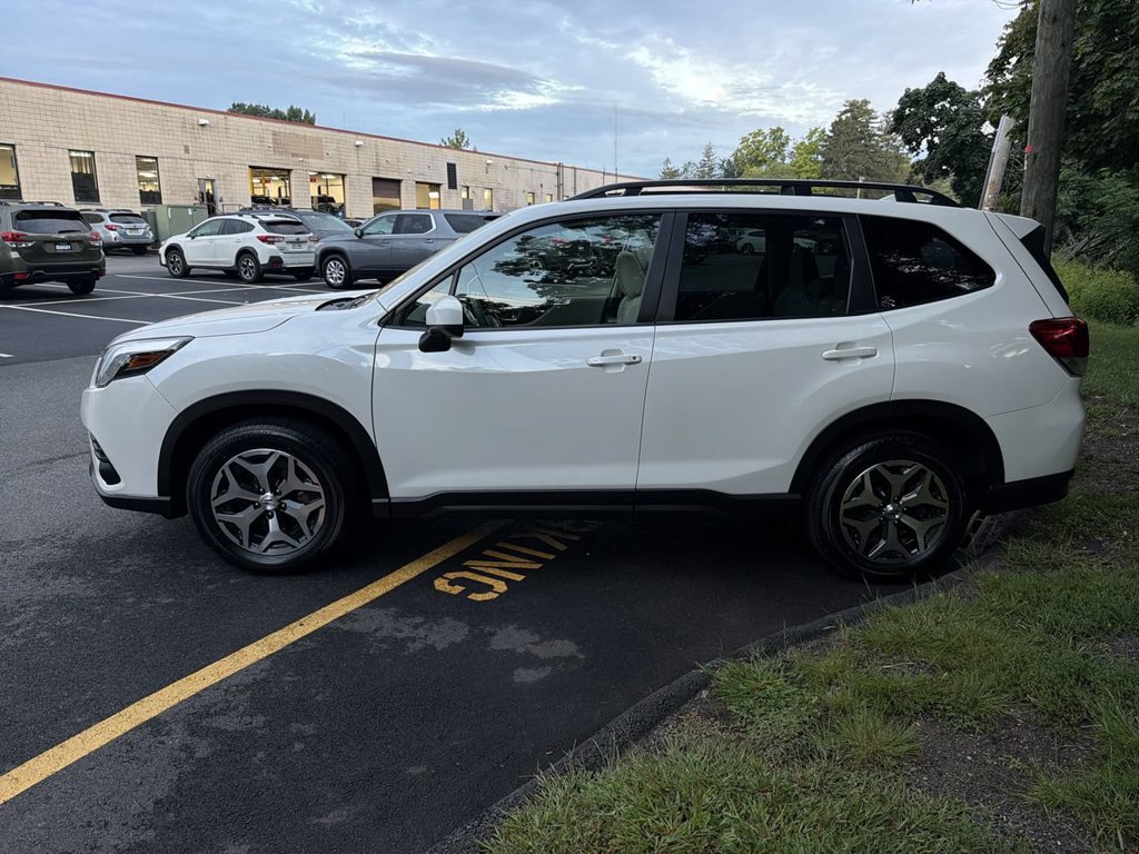 Certified 2023 Subaru Forester Premium AWD/4WD image 5