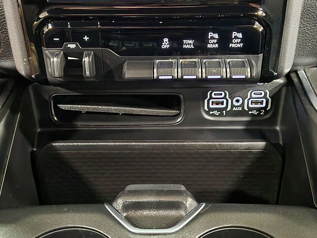 Used 2024 RAM 1500 Lone Star image 40
