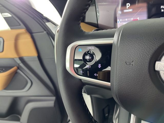 New 2026 Nissan Armada SL w/ Captain's Chari Seat Package image 22