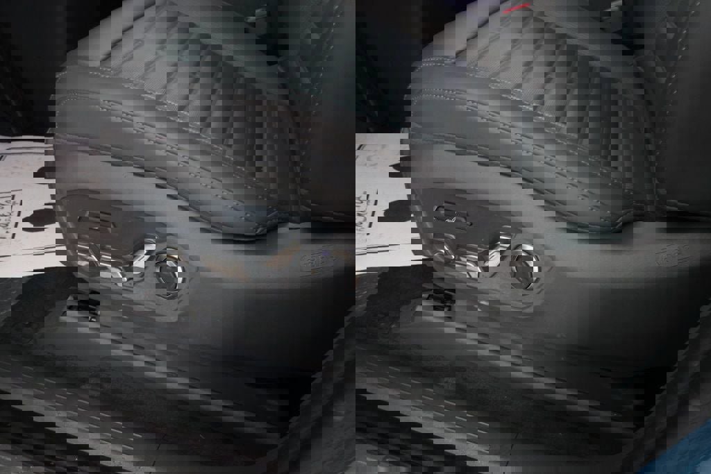 Used 2024 Kia EV9 Land image 12